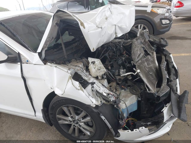 Hyundai SONATA SE 2015 5NPE24AF7FH190188 Image 17