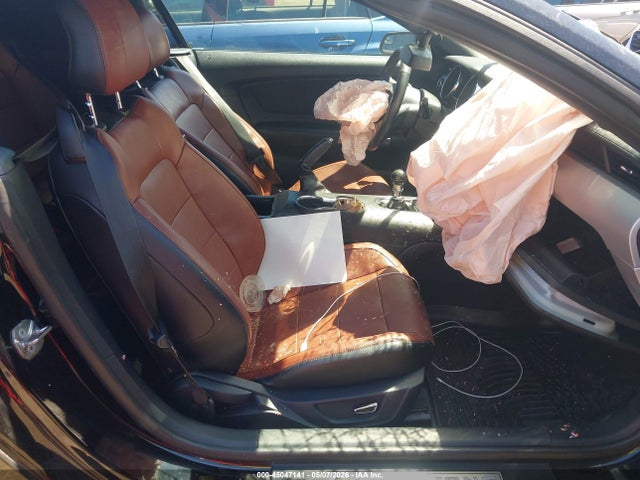 45047141 :رقم المزاد ، 1FATP8FF4F5328400 vin ، 2015 Ford Mustang Gt Premium مزاد بيع