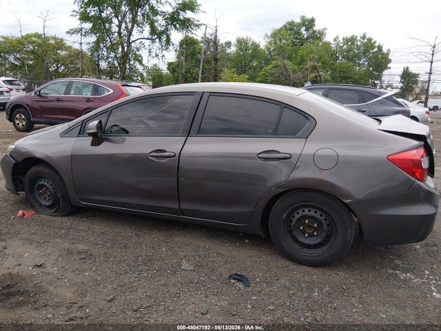 Продажа на аукционе авто 2012 Honda Civic Lx, vin: 2HGFB2F50CH528822, номер лота: 45047192