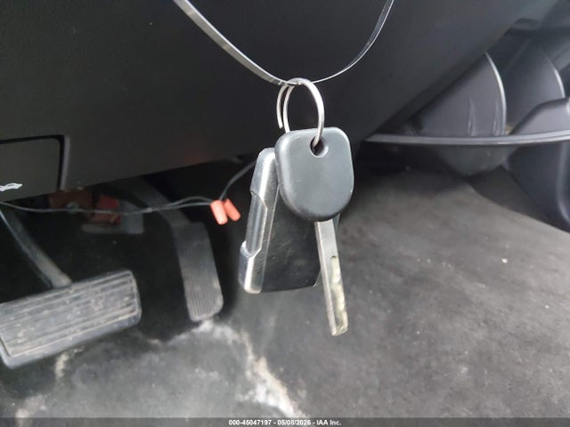 Продажа на аукционе авто 2017 Chevrolet Silverado 1500 1lt, vin: 3GCUKREC6HG399085, номер лота: 45047197
