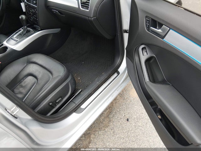 45047203 :رقم المزاد ، WAUAFAFL2CN008938 vin ، 2012 Audi A4 2.0t Premium مزاد بيع