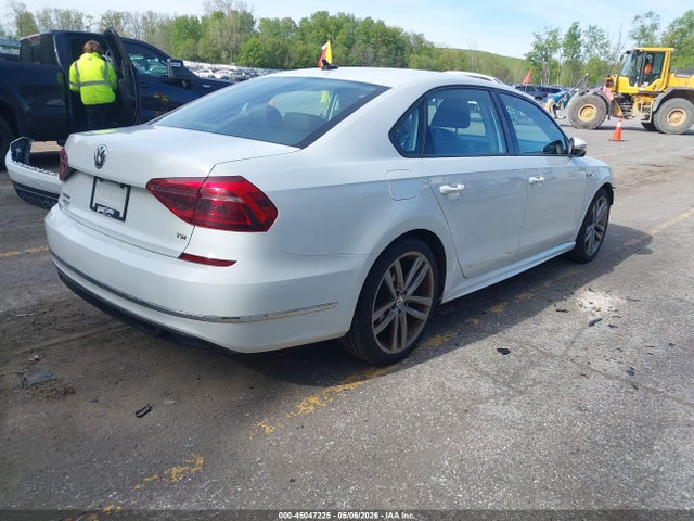 1VWAA7A31JC048624 Volkswagen Passat 2.0t R-line/2.0t S