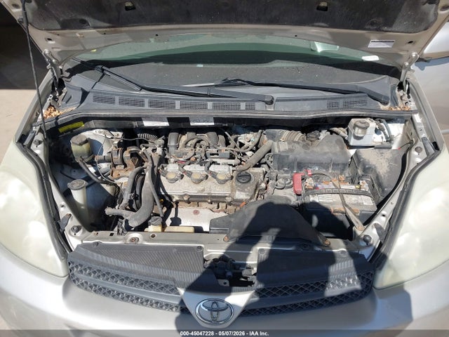Aukcja sprzedaży 2004 Toyota Sienna Xle, vin: 5TDZA22C84S198739, numer aukcji: 45047228