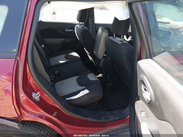 1C4PJLAB0EW154466 Jeep Cherokee Sport