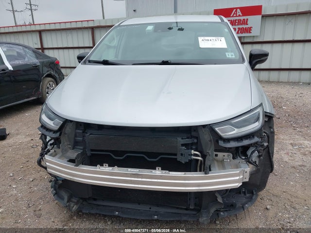 Продажа на аукционе авто 2024 Chrysler Pacifica Touring L, vin: 2C4RC1BG2RR132663, номер лота: 45047371