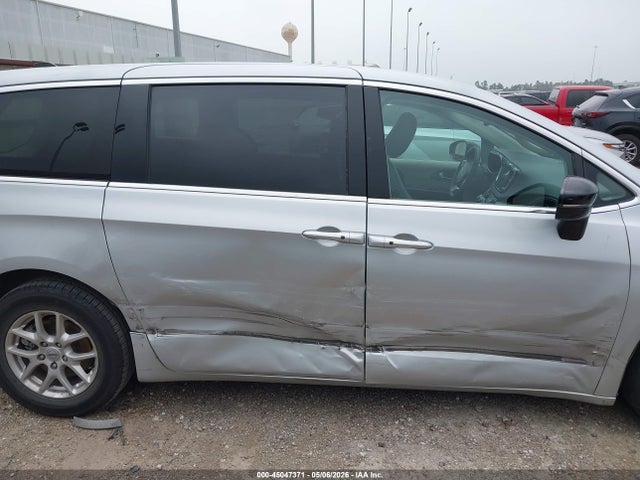 Продажа на аукционе авто 2024 Chrysler Pacifica Touring L, vin: 2C4RC1BG2RR132663, номер лота: 45047371