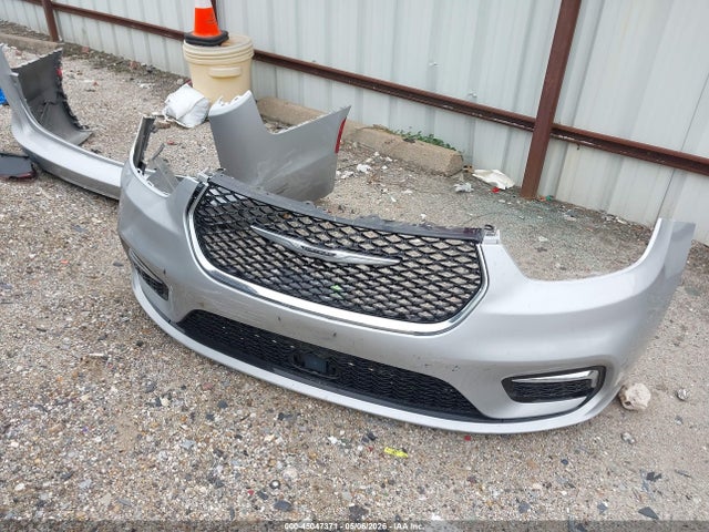 Продажа на аукционе авто 2024 Chrysler Pacifica Touring L, vin: 2C4RC1BG2RR132663, номер лота: 45047371
