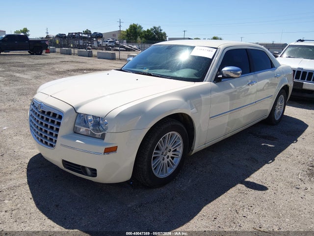 Aukcja sprzedaży 2010 Chrysler 300 Touring, vin: 2C3CA4CD4AH198924, numer aukcji: 45047389