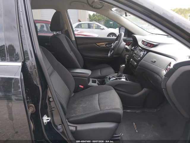 2017 Nissan Rogue S მანქანა იყიდება აუქციონზე, vin: JN8AT2MT3HW407951, აუქციონის ნომერი: 45047485
