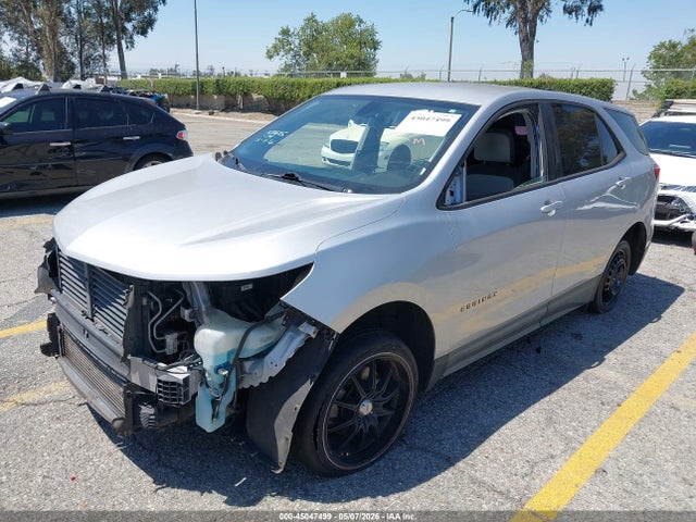 Chevrolet EQUINOX LS 2018 2GNAXHEV5J6162130 Image 2