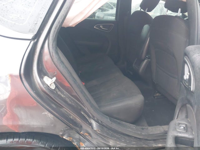 Продаж на аукціоні авто 2015 Chrysler 200 Limited, vin: 1C3CCCABXFN556063, номер лоту: 45047513