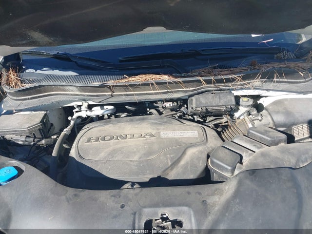 45047621 :رقم المزاد ، 5FNYF5H90HB037919 vin ، 2017 Honda Pilot Touring مزاد بيع