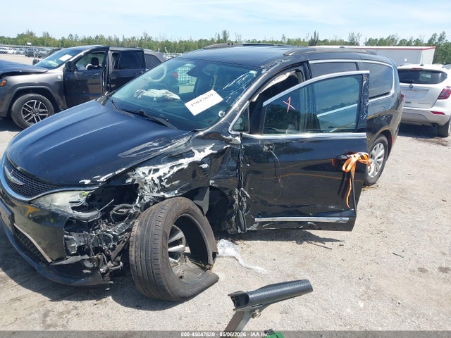 Aukcja sprzedaży 2017 Chrysler Pacifica Touring-l, vin: 2C4RC1BG5HR516399, numer aukcji: 45047639