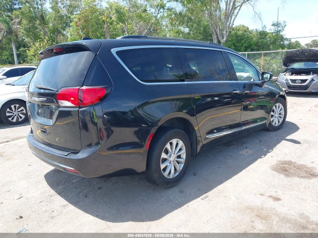 Aukcja sprzedaży 2017 Chrysler Pacifica Touring-l, vin: 2C4RC1BG5HR516399, numer aukcji: 45047639