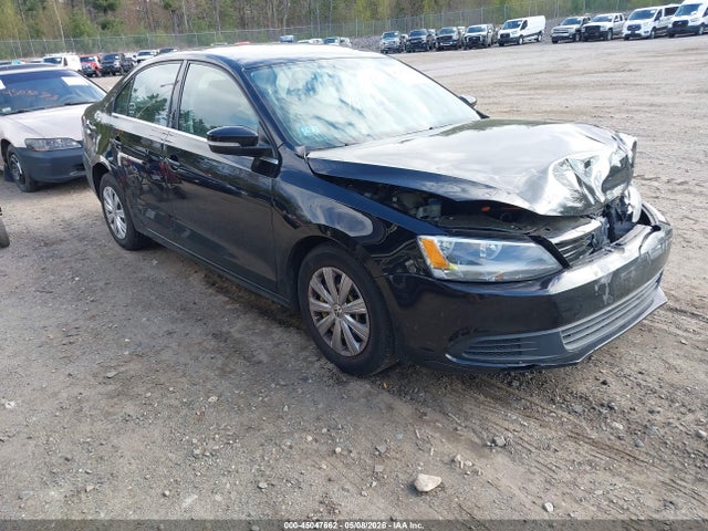 2013 Volkswagen Jetta 2.5l Se მანქანა იყიდება აუქციონზე, vin: 3VWDP7AJ2DM447359, აუქციონის ნომერი: 45047662