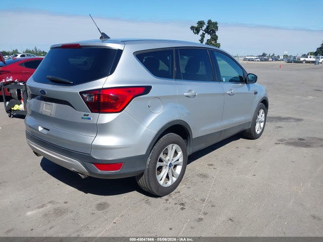 1FMCU9GD9KUA06515 Ford ESCAPE SE