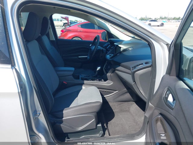 1FMCU9GD9KUA06515 Ford ESCAPE SE