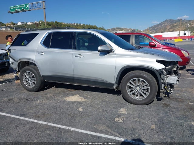 Продажа на аукционе авто 2022 Chevrolet Traverse Awd Lt Cloth, vin: 1GNEVGKW1NJ110808, номер лота: 45047679