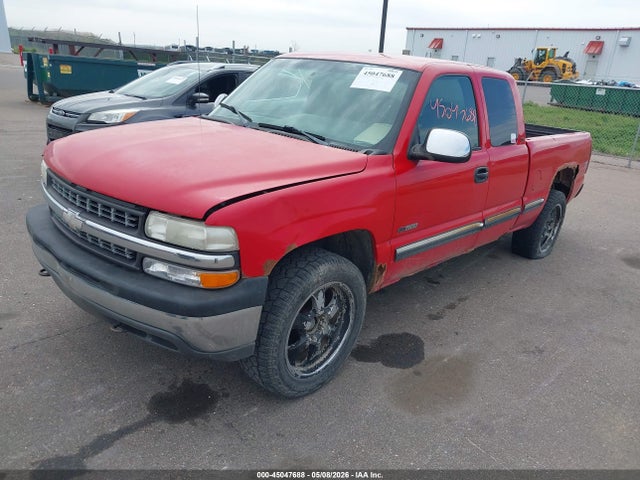 45047688 :رقم المزاد ، 1GCEK19T2YE175805 vin ، 2000 Chevrolet Silverado 1500 Lt مزاد بيع