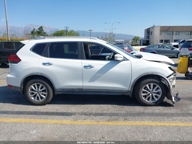 Продаж на аукціоні авто 2017 Nissan Rogue Sv, vin: KNMAT2MTXHP606288, номер лоту: 45047709
