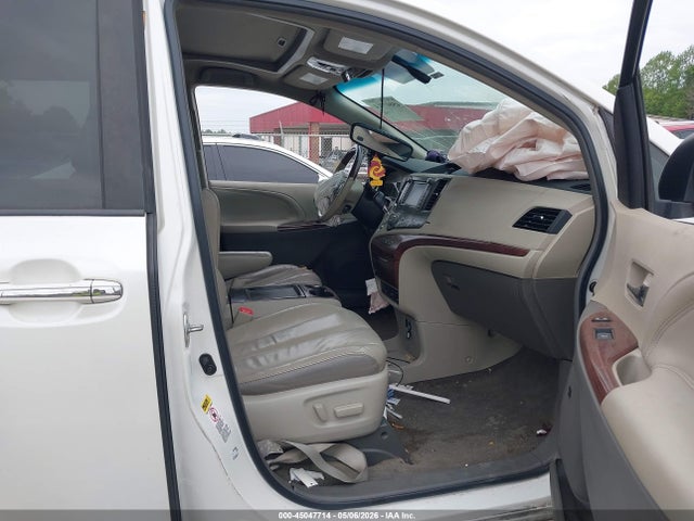 Aukcja sprzedaży 2011 Toyota Sienna Limited V6, vin: 5TDYK3DC7BS159052, numer aukcji: 45047714