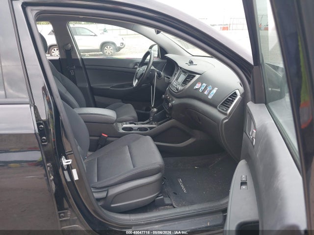 45047718 :رقم المزاد ، KM8J33A29HU559592 vin ، 2017 Hyundai Tucson Value مزاد بيع