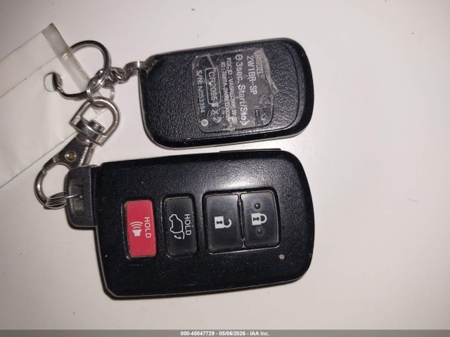 Продажа на аукционе авто 2015 Toyota Highlander Xle V6, vin: 5TDJKRFH9FS166877, номер лота: 45047729