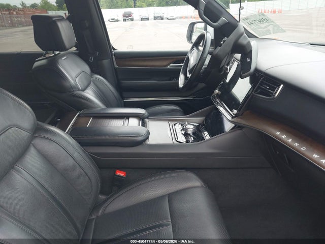 45047744 :رقم المزاد ، 1C4SJVEP2NS185219 vin ، 2022 Jeep Grand Wagoneer Series I 4x4 مزاد بيع
