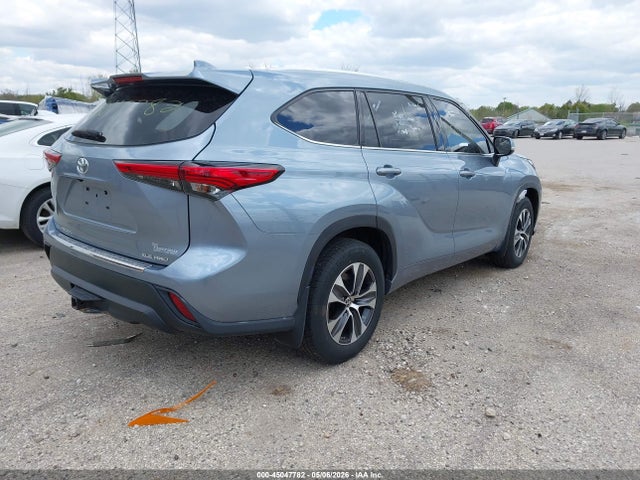 45047782 :رقم المزاد ، 5TDGZRBH4MS146402 vin ، 2021 Toyota Highlander Xle مزاد بيع