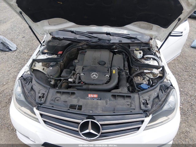 Продаж на аукціоні авто 2014 Mercedes-benz C 250 Sport, vin: WDDGF4HB7EA933086, номер лоту: 45047848