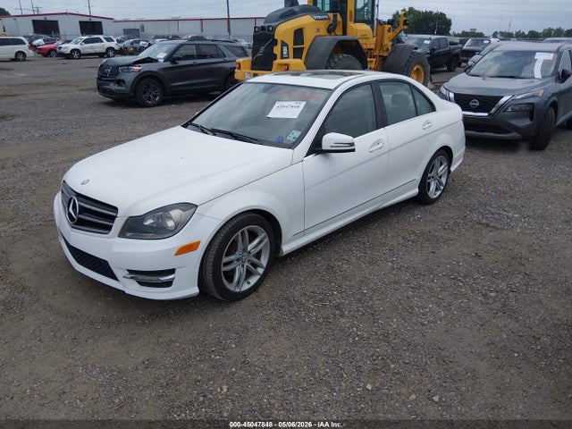 Продаж на аукціоні авто 2014 Mercedes-benz C 250 Sport, vin: WDDGF4HB7EA933086, номер лоту: 45047848