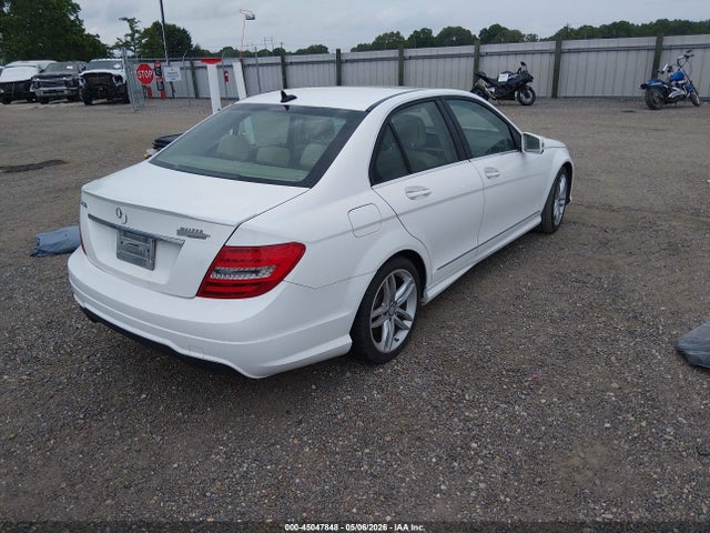 Продаж на аукціоні авто 2014 Mercedes-benz C 250 Sport, vin: WDDGF4HB7EA933086, номер лоту: 45047848