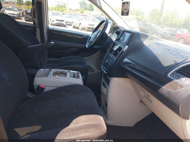 2011 Chrysler Town & Country Touring მანქანა იყიდება აუქციონზე, vin: 2A4RR5DG3BR675362, აუქციონის ნომერი: 45047863