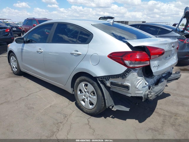 2018 Kia Forte Lx მანქანა იყიდება აუქციონზე, vin: 3KPFK4A77JE238542, აუქციონის ნომერი: 45047883