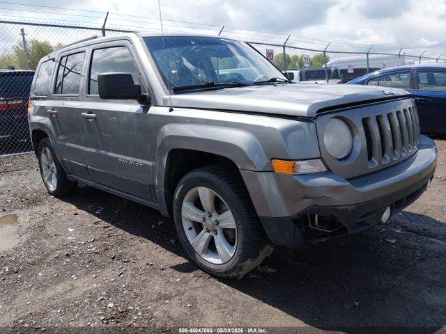 45047885 :رقم المزاد ، 1C4NJPFB9DD205237 vin ، 2013 Jeep Patriot Latitude مزاد بيع