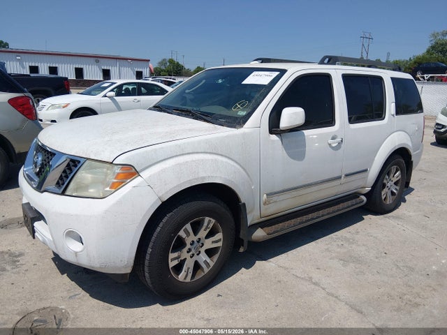 Продажа на аукционе авто 2011 Nissan Pathfinder Silver, vin: 5N1AR1NN0BC606531, номер лота: 45047906