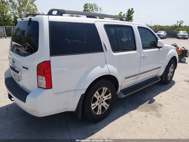 Продажа на аукционе авто 2011 Nissan Pathfinder Silver, vin: 5N1AR1NN0BC606531, номер лота: 45047906