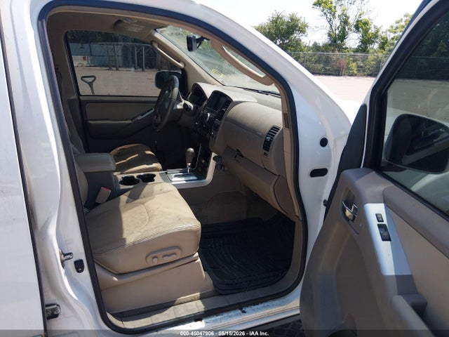 Продажа на аукционе авто 2011 Nissan Pathfinder Silver, vin: 5N1AR1NN0BC606531, номер лота: 45047906