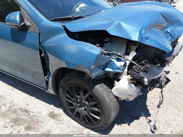 45047922 :رقم المزاد ، JM1BL1UF4B1436545 vin ، 2011 Mazda Mazda3 I Sport مزاد بيع
