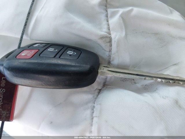 Aukcja sprzedaży 2015 Toyota Corolla Le, vin: 5YFBURHE5FP229516, numer aukcji: 45047927
