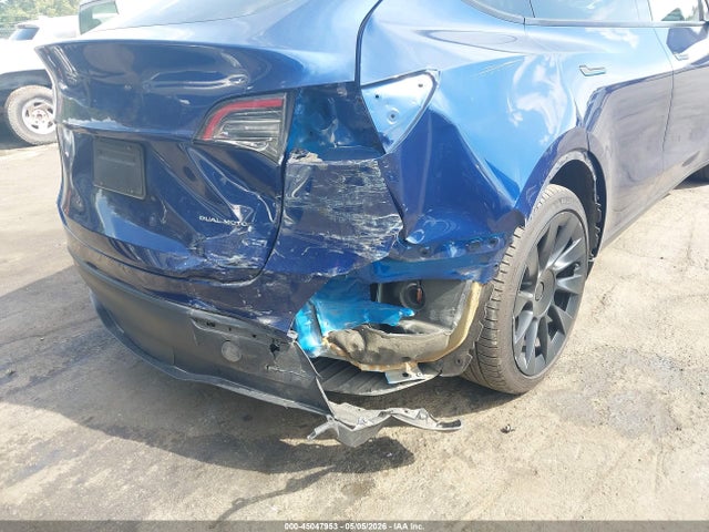Продаж на аукціоні авто 2023 Tesla Model Y Awd/long Range Dual Motor All-wheel Drive, vin: 7SAYGAEE7PF946880, номер лоту: 45047953
