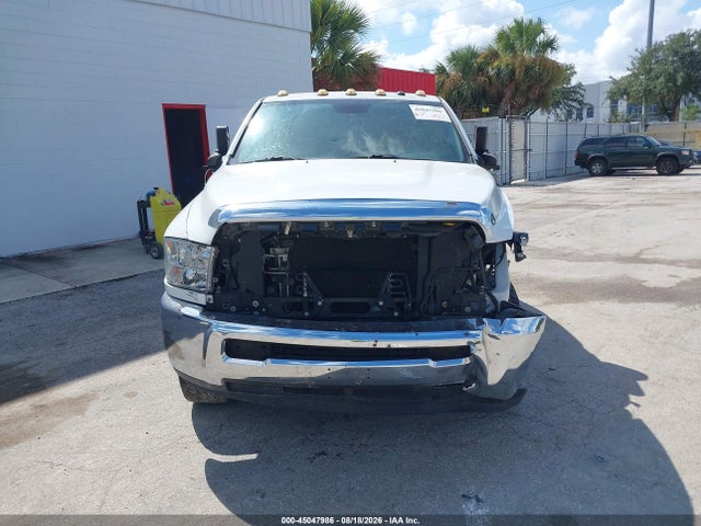 Продажа на аукционе авто 2016 Ram 2500 Tradesman, vin: 3C6UR5HJ5GG281579, номер лота: 45047986