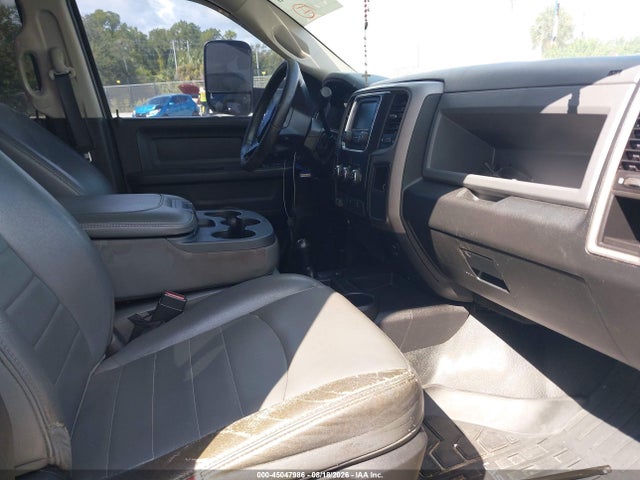 Продажа на аукционе авто 2016 Ram 2500 Tradesman, vin: 3C6UR5HJ5GG281579, номер лота: 45047986