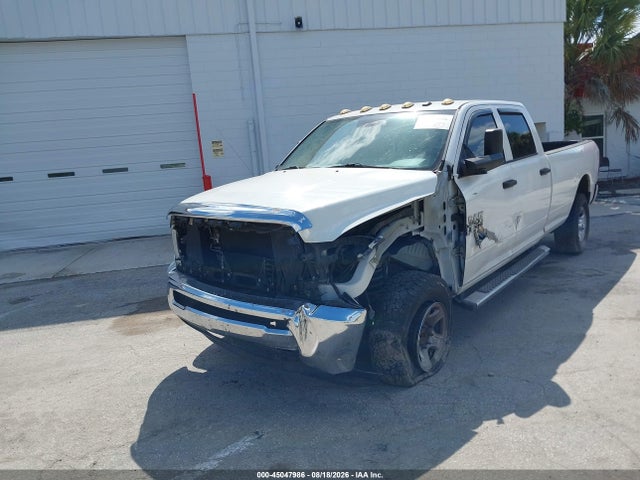 Продажа на аукционе авто 2016 Ram 2500 Tradesman, vin: 3C6UR5HJ5GG281579, номер лота: 45047986