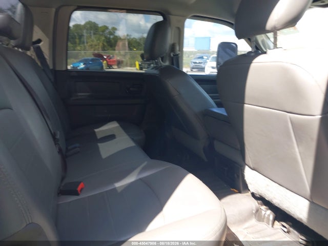 Продажа на аукционе авто 2016 Ram 2500 Tradesman, vin: 3C6UR5HJ5GG281579, номер лота: 45047986