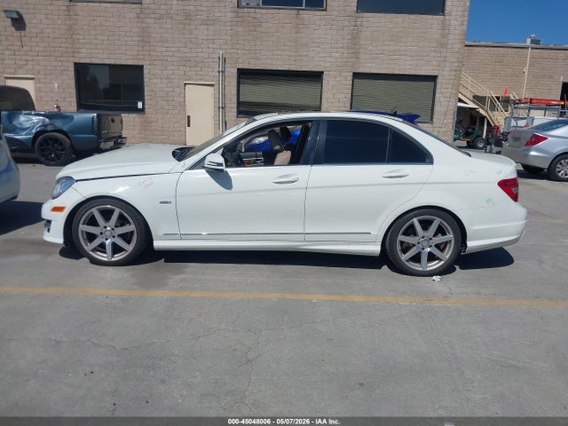Aukcja sprzedaży 2012 Mercedes-benz C 250 Luxury/sport, vin: WDDGF4HB7CA665850, numer aukcji: 45048006