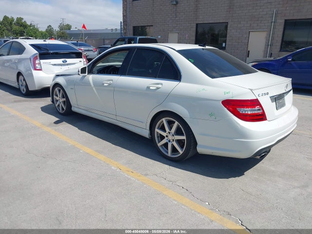 Aukcja sprzedaży 2012 Mercedes-benz C 250 Luxury/sport, vin: WDDGF4HB7CA665850, numer aukcji: 45048006