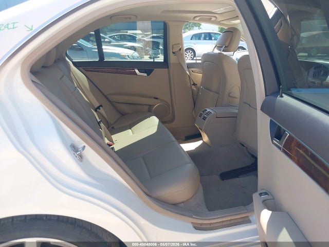 Aukcja sprzedaży 2012 Mercedes-benz C 250 Luxury/sport, vin: WDDGF4HB7CA665850, numer aukcji: 45048006