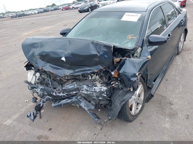 45048039 :رقم المزاد ، 4T1BF1FK9EU806145 vin ، 2014 Toyota Camry Se مزاد بيع
