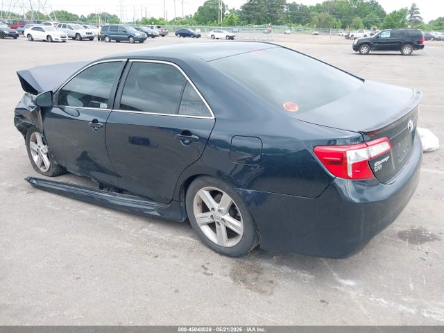 45048039 :رقم المزاد ، 4T1BF1FK9EU806145 vin ، 2014 Toyota Camry Se مزاد بيع